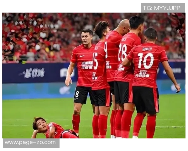 主力阵容出击亚冠蓉城迎战广岛韦世豪罗慕洛周定洋首发出场