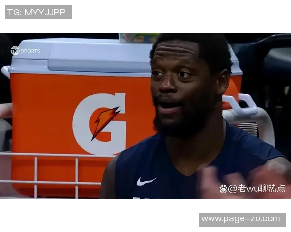 兰德尔表现稳定9投5中贡献13分7篮板6助攻罚球命中率良好